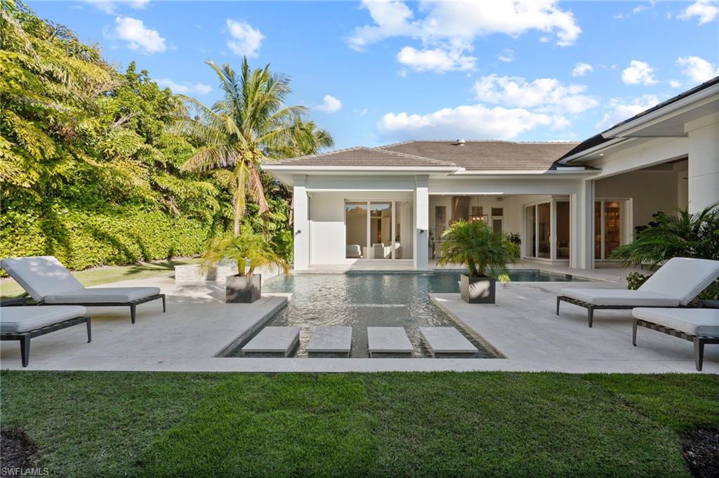 MOORINGS - Residential