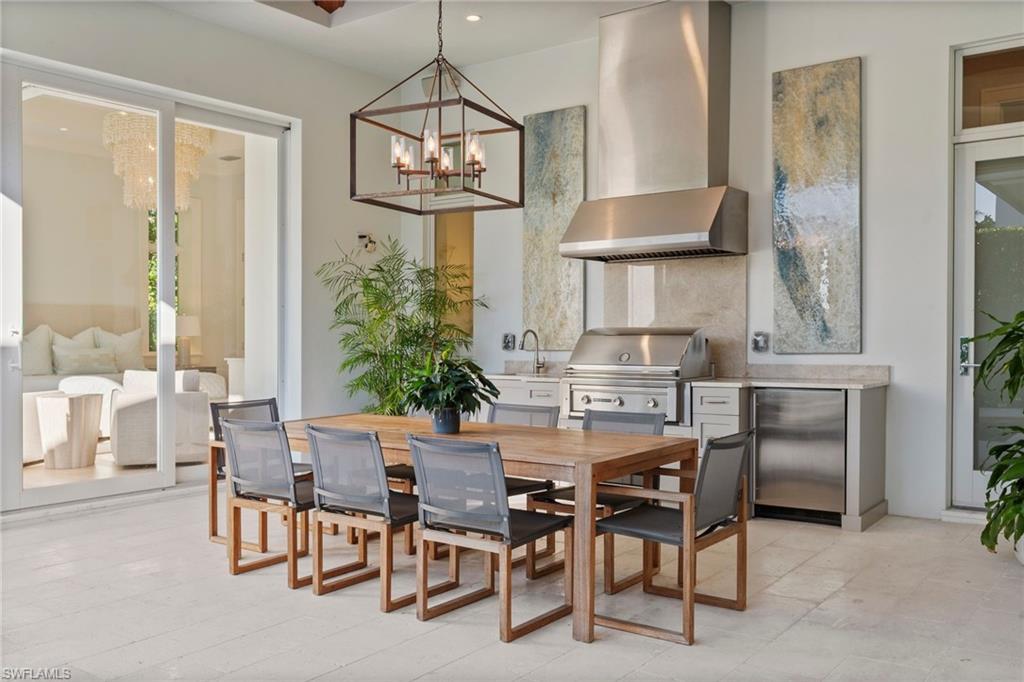 MOORINGS - Residential