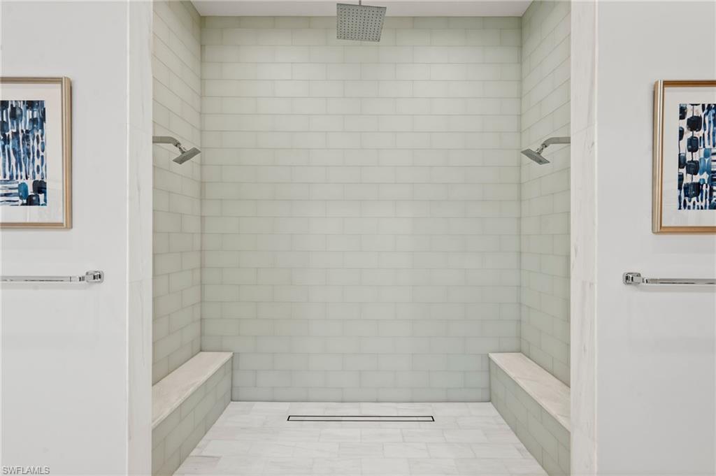 MOORINGS - Residential