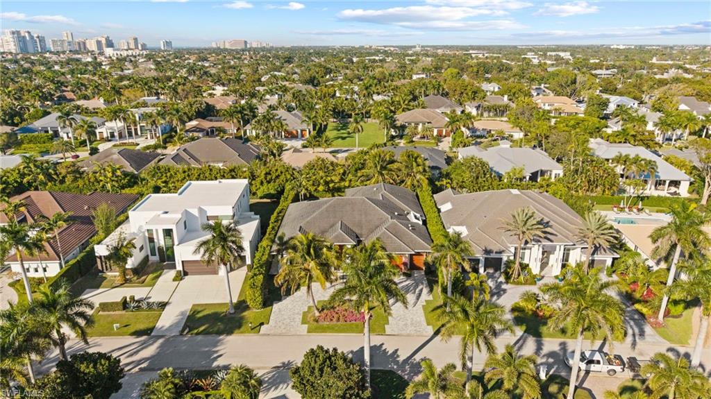 MOORINGS - Residential