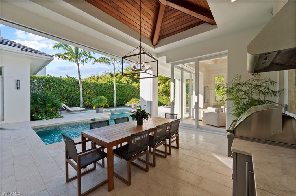 MOORINGS - Residential