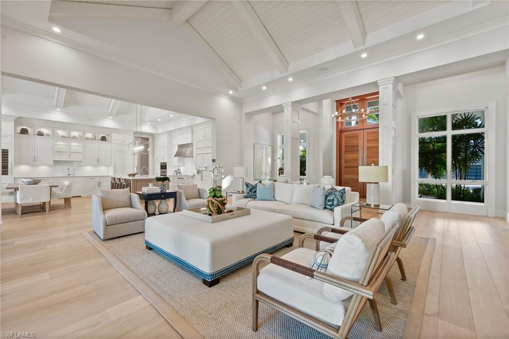 MOORINGS - Residential