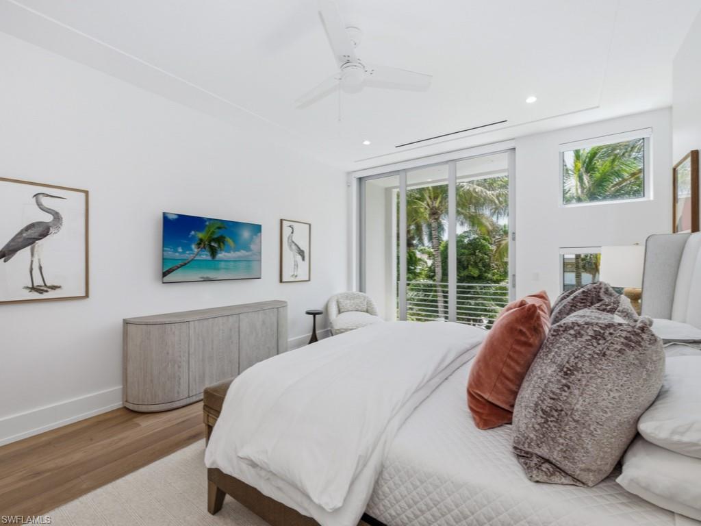 BANYAN CORNERS - Residential