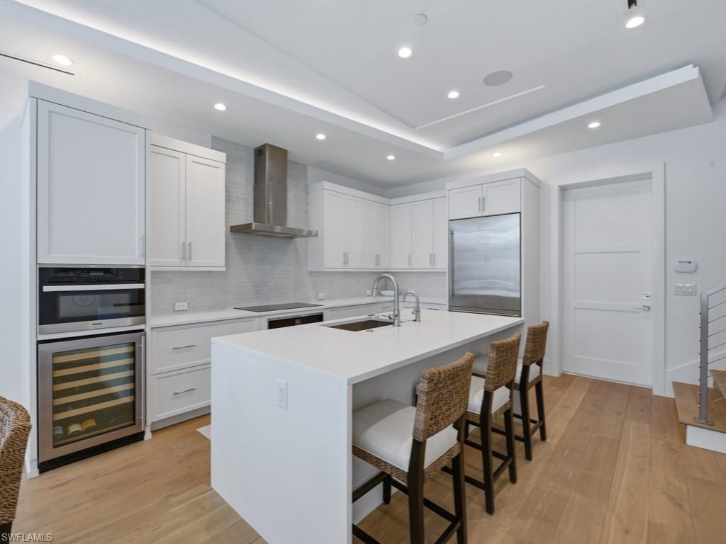 BANYAN CORNERS - Residential