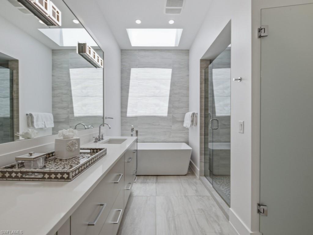 BANYAN CORNERS - Residential