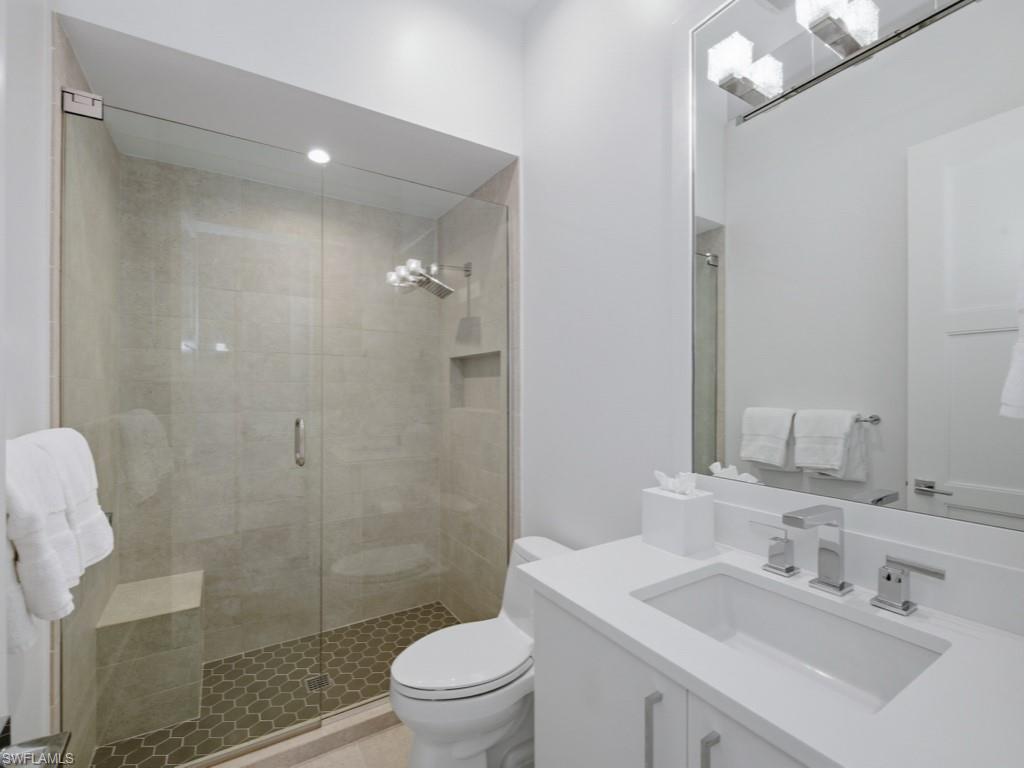 BANYAN CORNERS - Residential