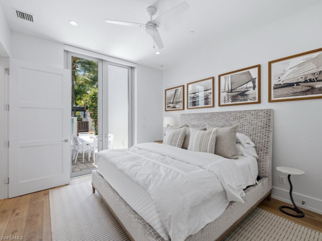 BANYAN CORNERS - Residential