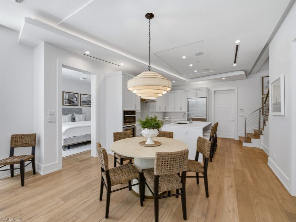 BANYAN CORNERS - Residential