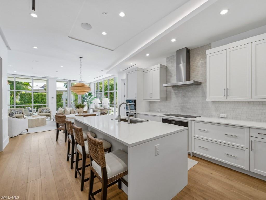 BANYAN CORNERS - Residential