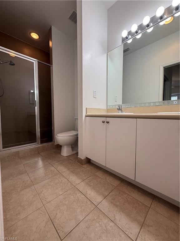 THE COVE AT SIX MILE - Residential Lease