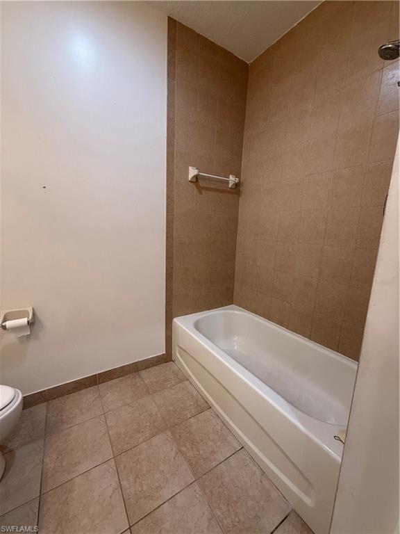 THE COVE AT SIX MILE - Residential Lease