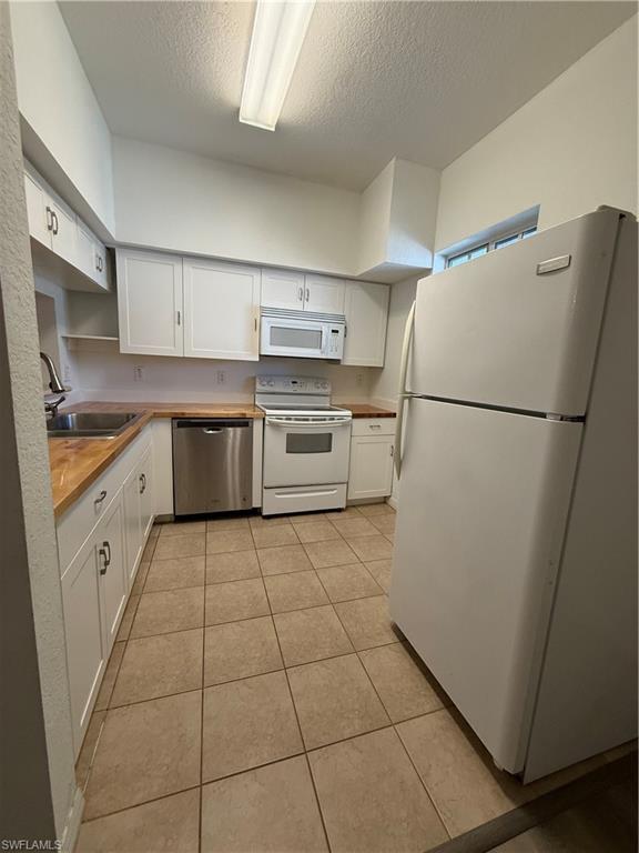 THE COVE AT SIX MILE - Residential Lease