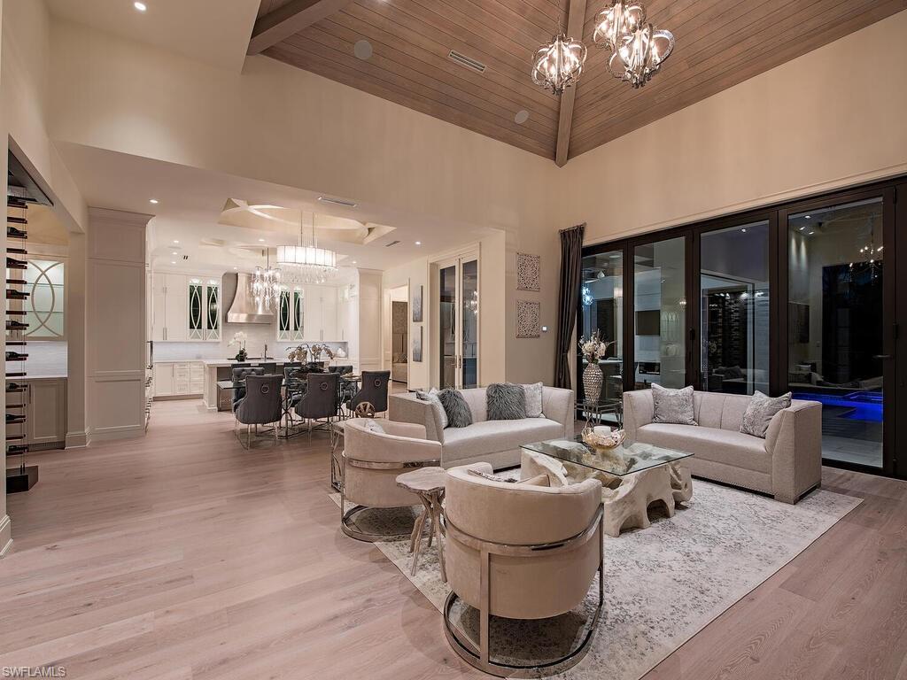 PELICAN BAY WOODS - Residential