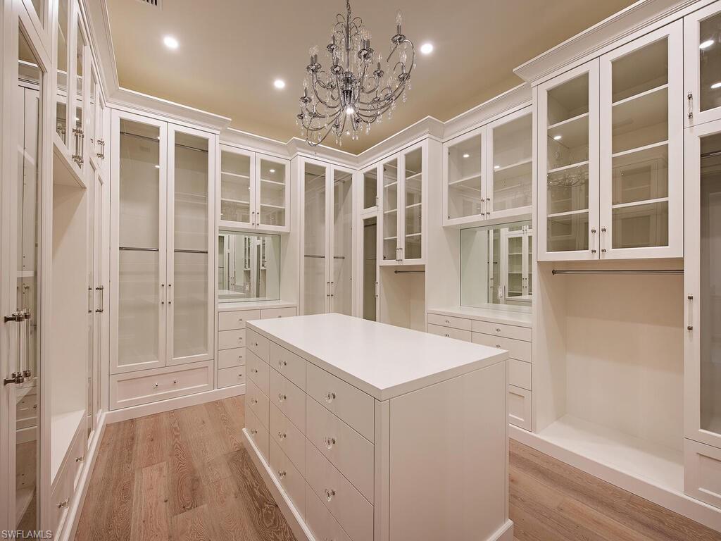 PELICAN BAY WOODS - Residential