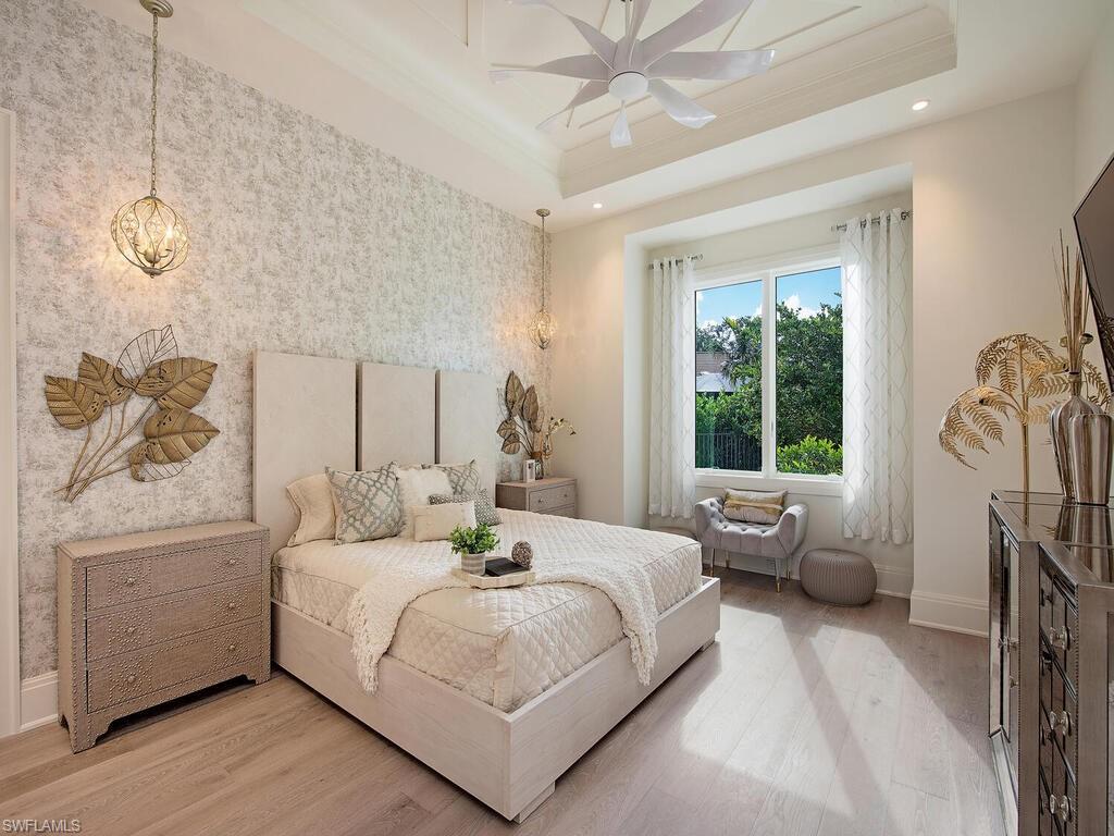 PELICAN BAY WOODS - Residential