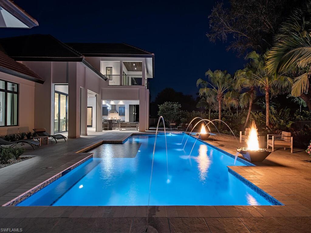 PELICAN BAY WOODS - Residential