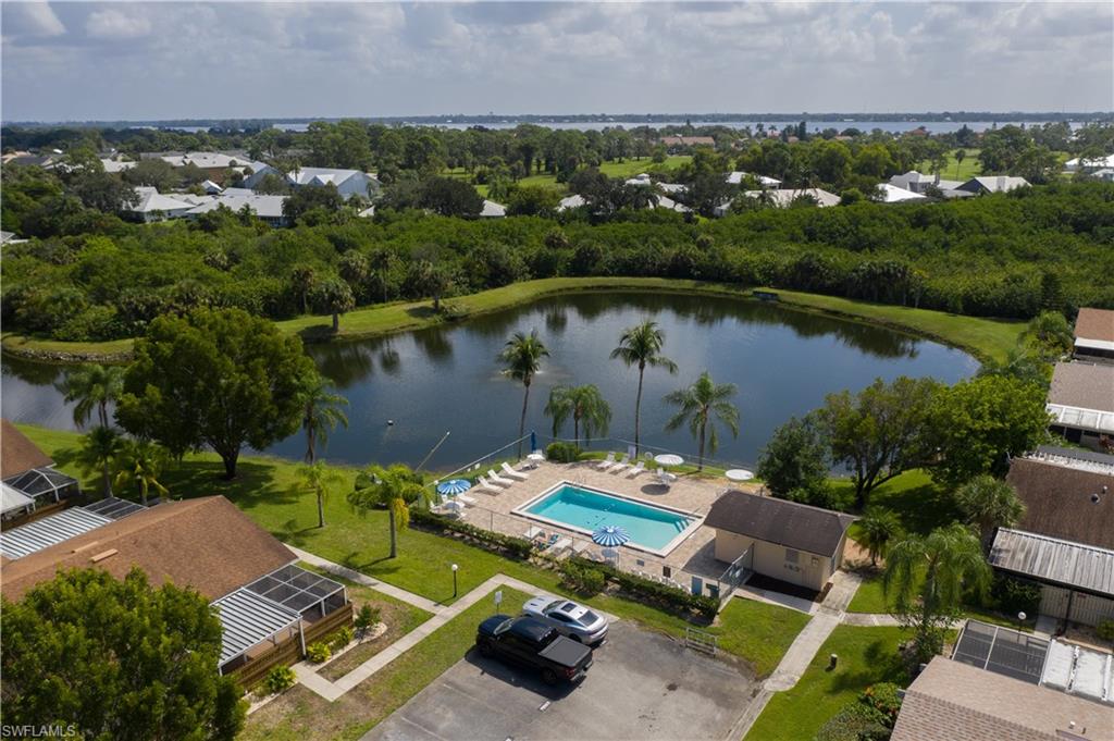 PALM LAKES - Residential