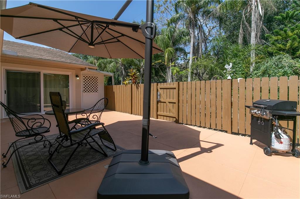 PALM LAKES - Residential