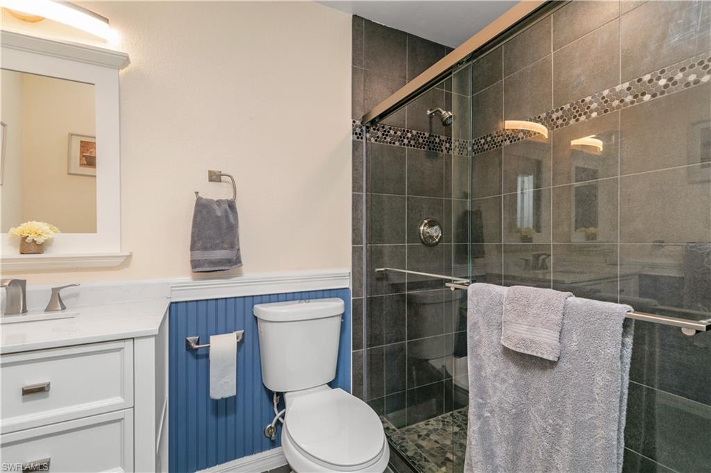 PALM LAKES - Residential