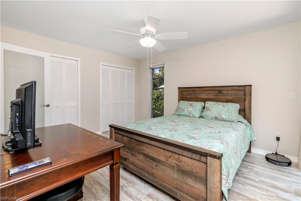 PALM LAKES - Residential