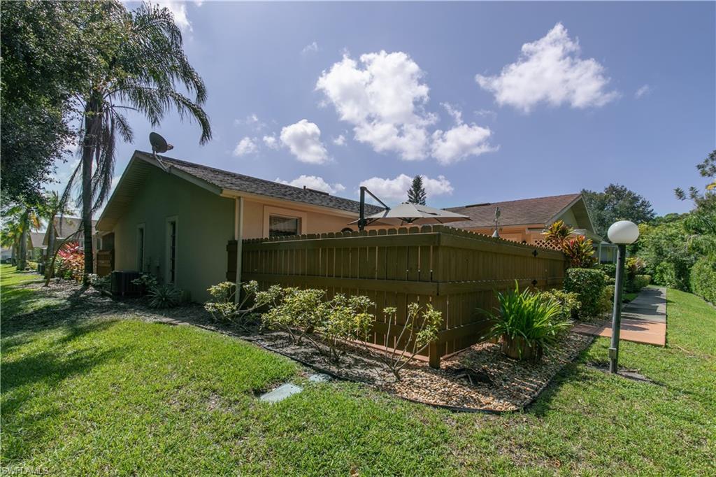 PALM LAKES - Residential