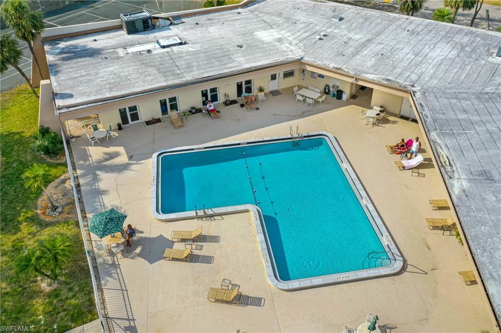 CARLTON HOUSE - Residential