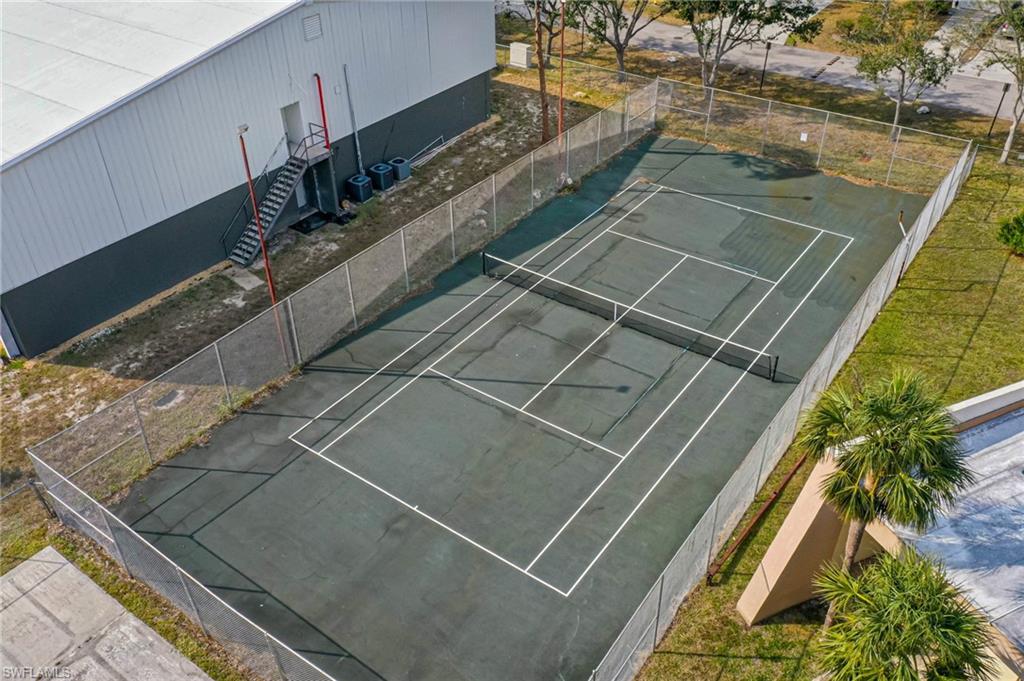 CARLTON HOUSE - Residential