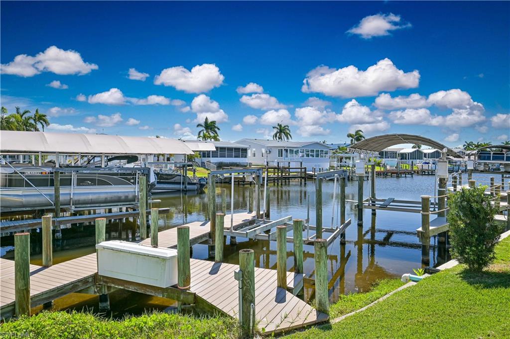 BAYSIDE ESTATES - Residential