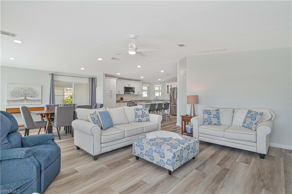 BAYSIDE ESTATES - Residential