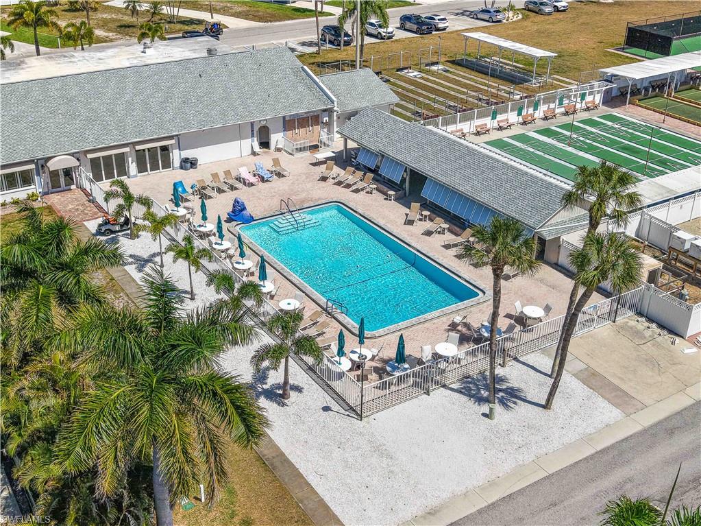 BAYSIDE ESTATES - Residential