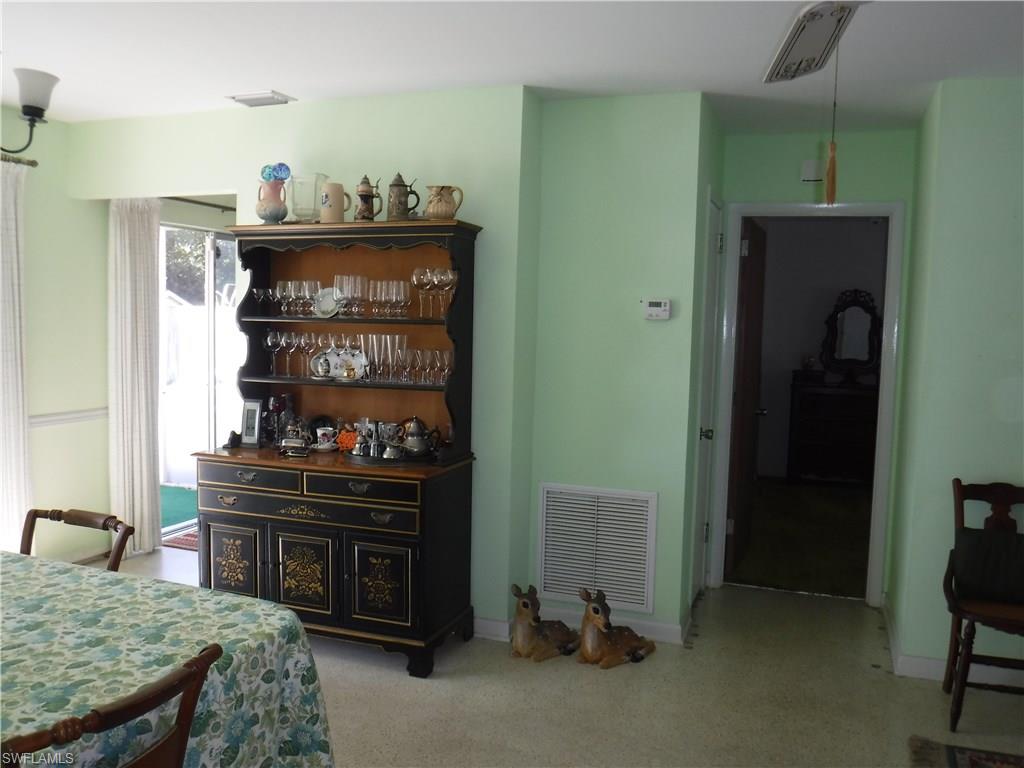 NAPLES SOUTH - Residential