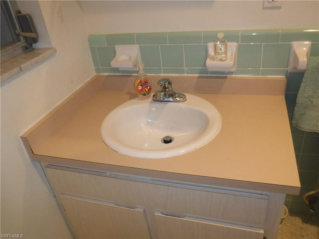 NAPLES SOUTH - Residential