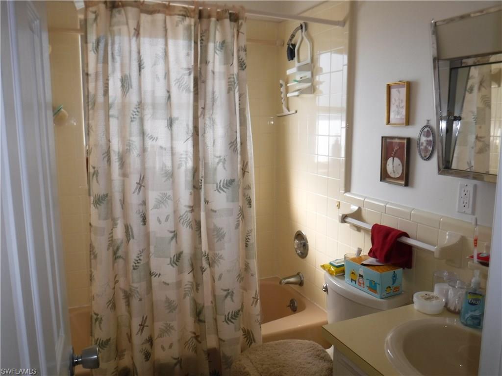 NAPLES SOUTH - Residential