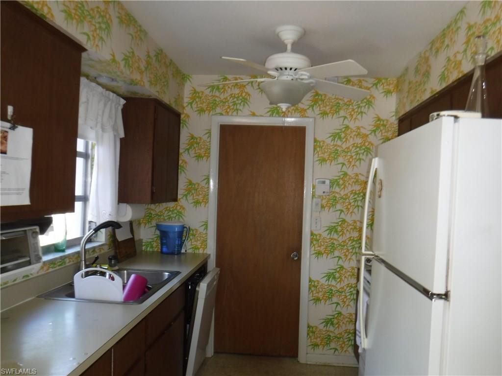 NAPLES SOUTH - Residential