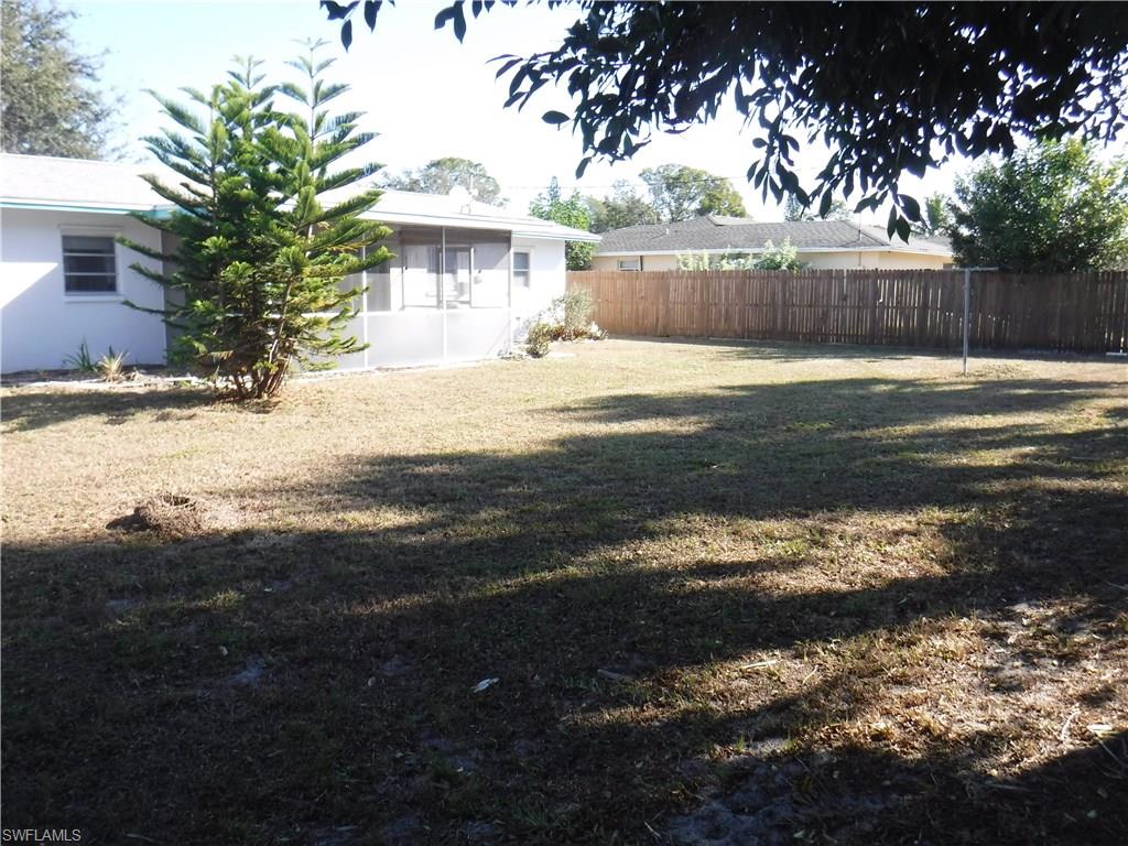 NAPLES SOUTH - Residential