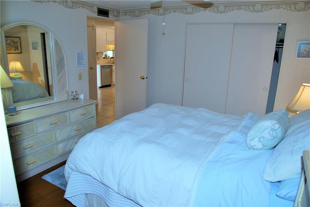 SIX LAKES COUNTRY CLUB - Residential