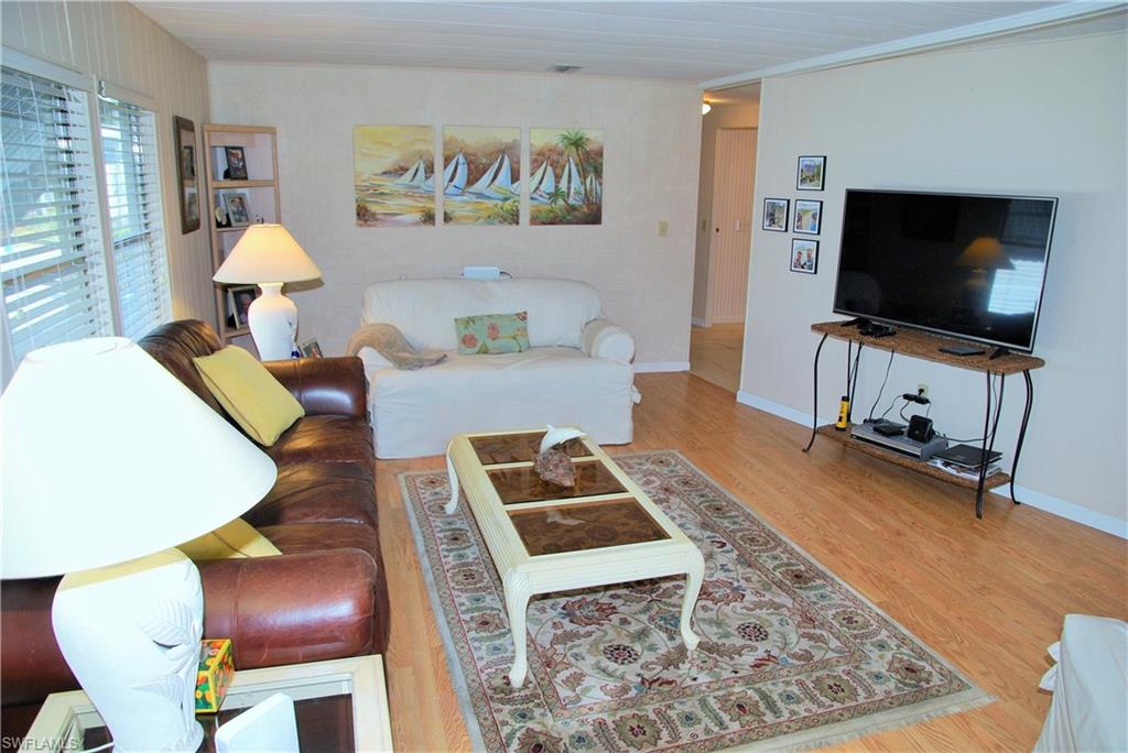 SIX LAKES COUNTRY CLUB - Residential