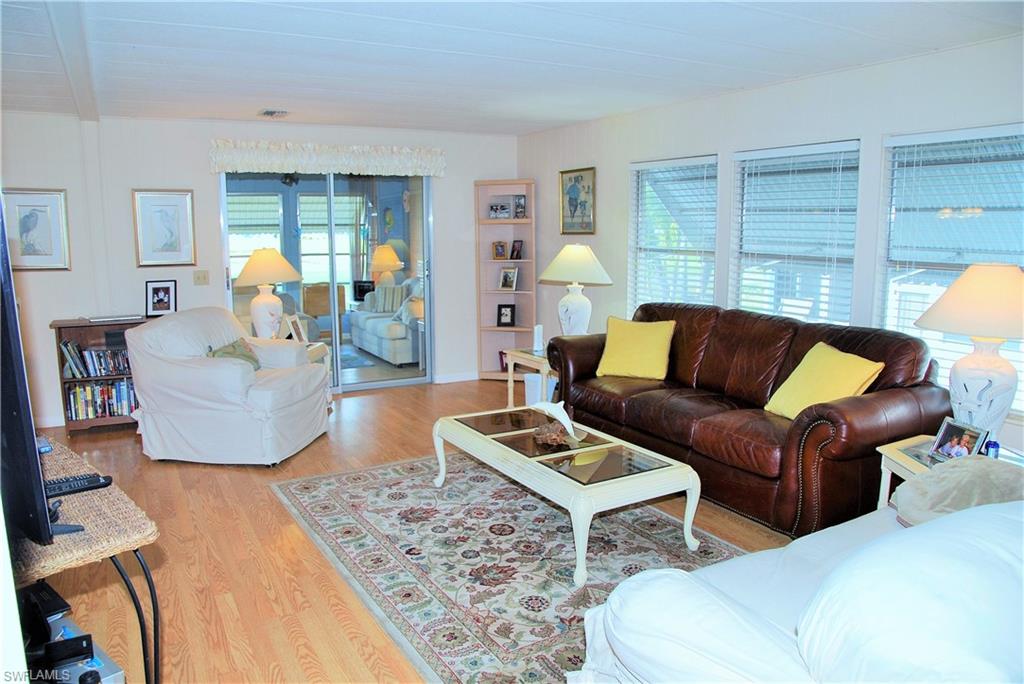 SIX LAKES COUNTRY CLUB - Residential