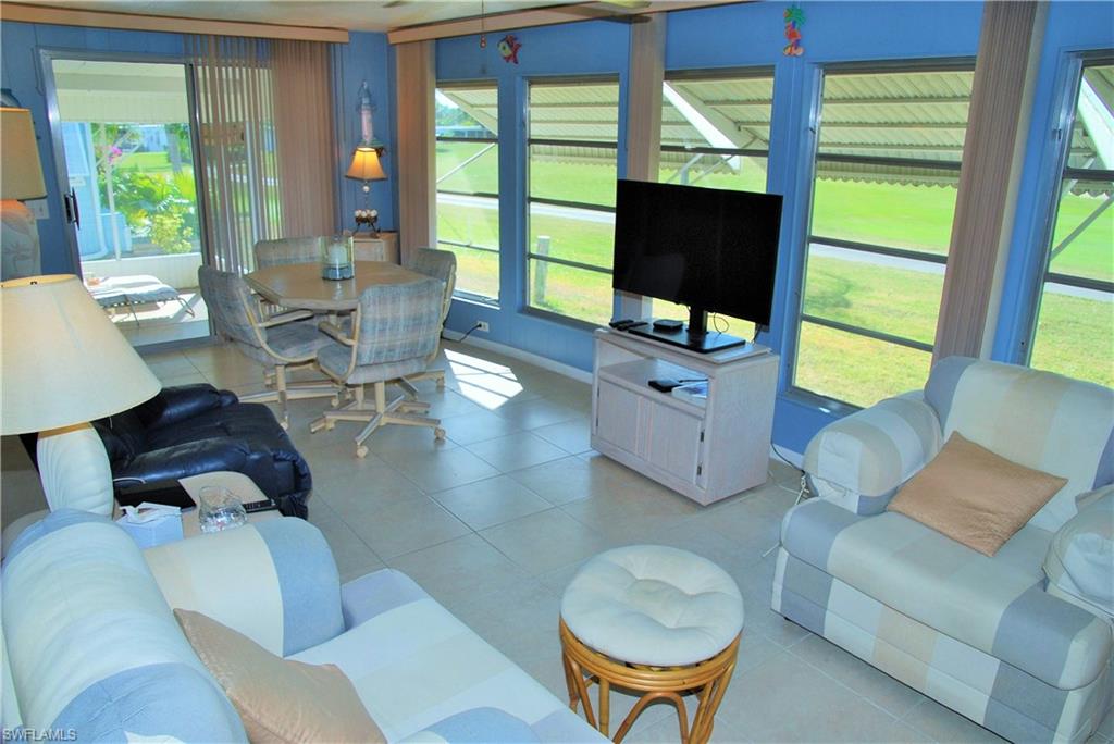 SIX LAKES COUNTRY CLUB - Residential