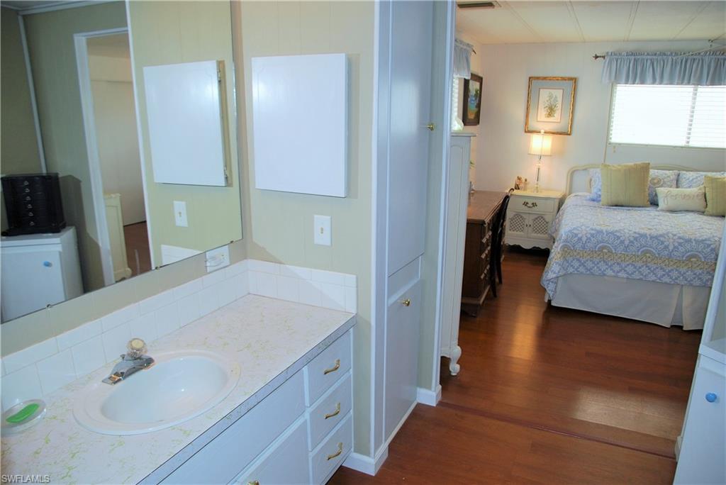 SIX LAKES COUNTRY CLUB - Residential