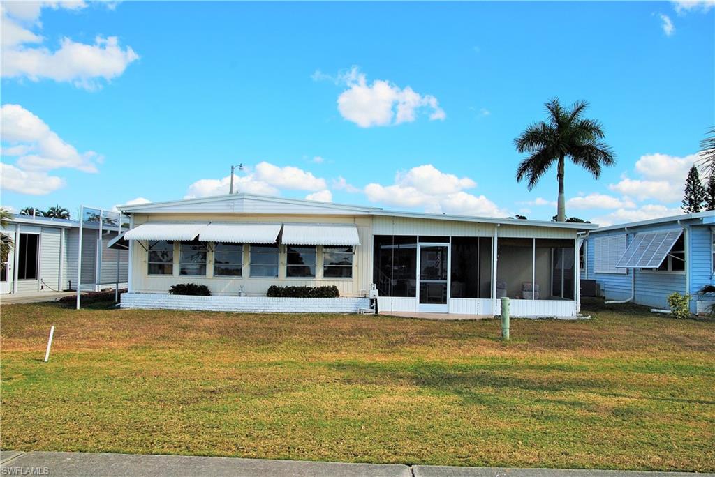 SIX LAKES COUNTRY CLUB - Residential