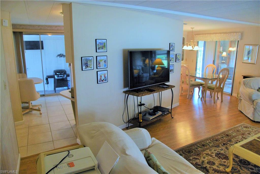 SIX LAKES COUNTRY CLUB - Residential