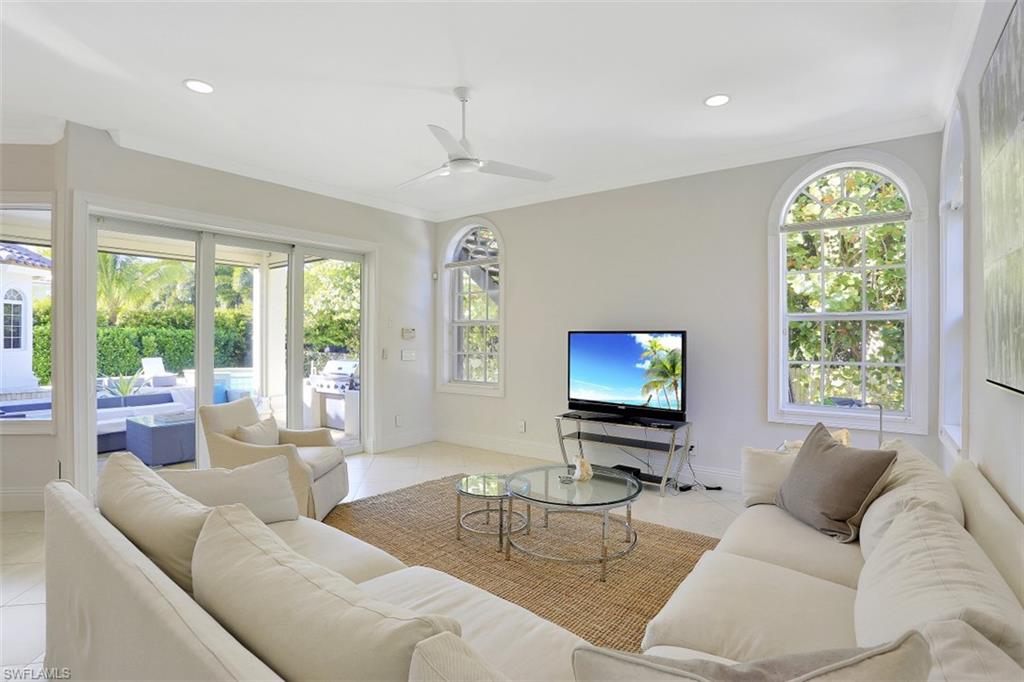 MOORINGS - Residential