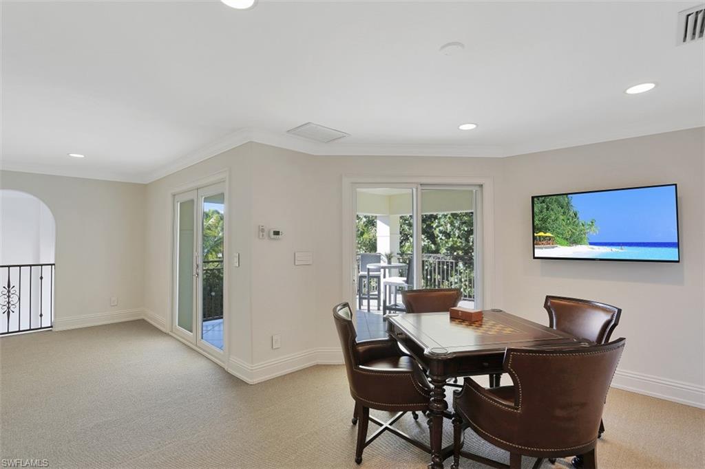 MOORINGS - Residential