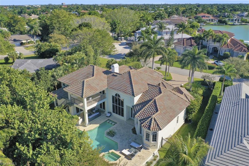 MOORINGS - Residential