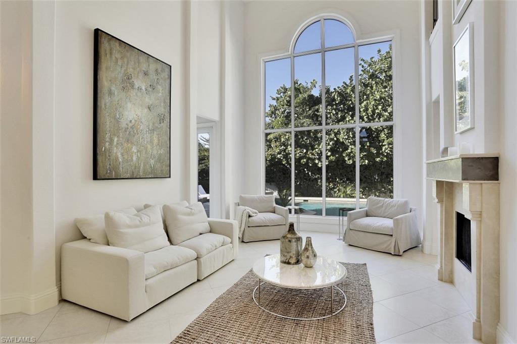 MOORINGS - Residential