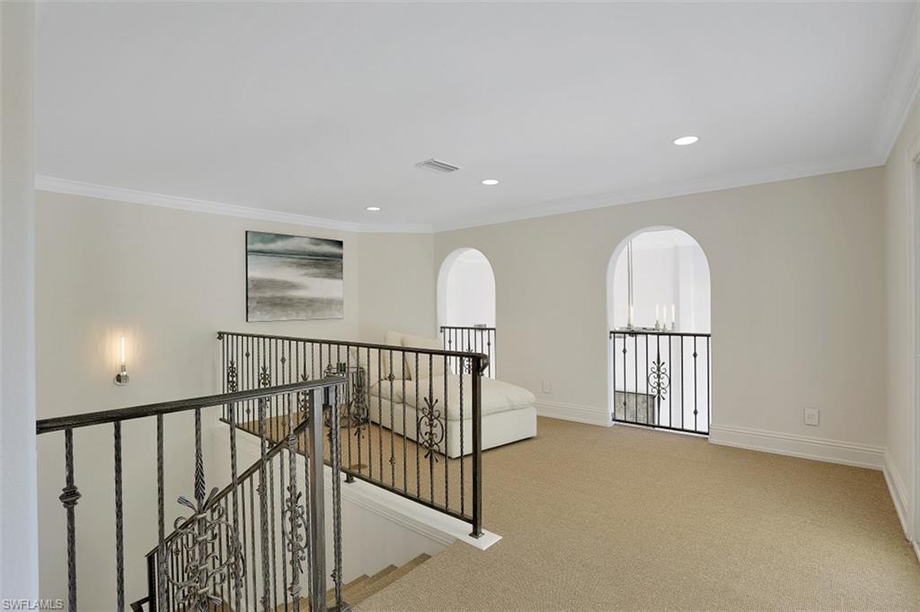 MOORINGS - Residential