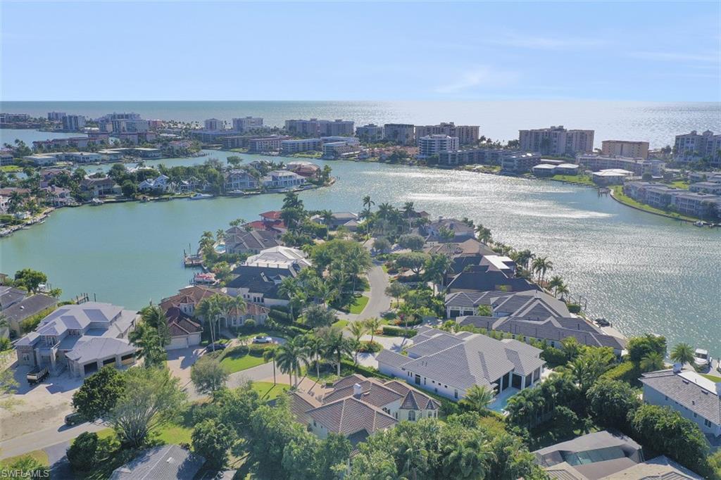 MOORINGS - Residential