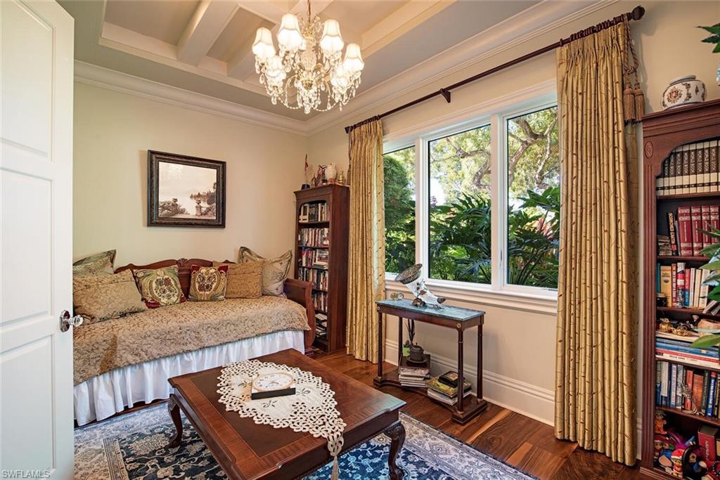 OLDE NAPLES - Residential