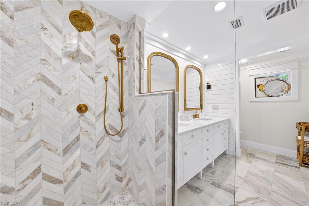 BEACHVIEW COUNTRY CLUB ESTATES - Residential